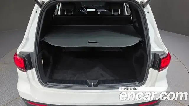 Mercedes-Benz GLB-Class 2022 — ფოტო 27/34