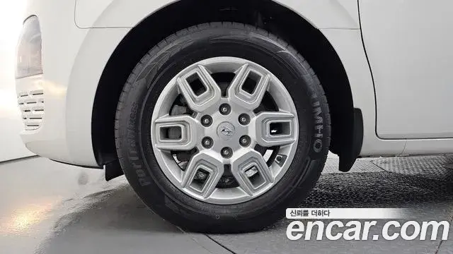Hyundai Staria 2022 — Photo 5/20
