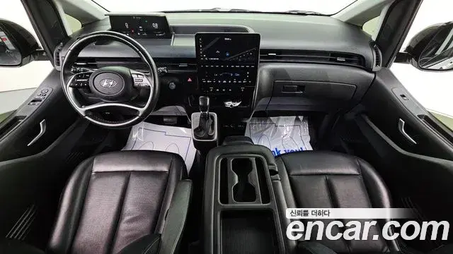 Hyundai Staria 2022 — Photo 7/20