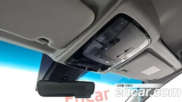 Hyundai Staria 2022 — Photo 19/20