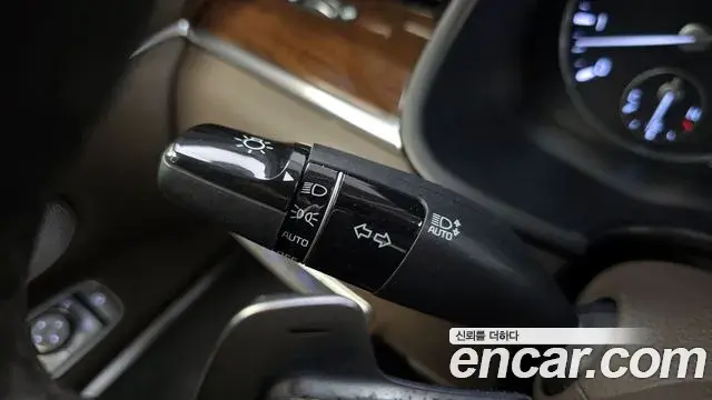 Kia The K9 2018 — Şəkil 32/32