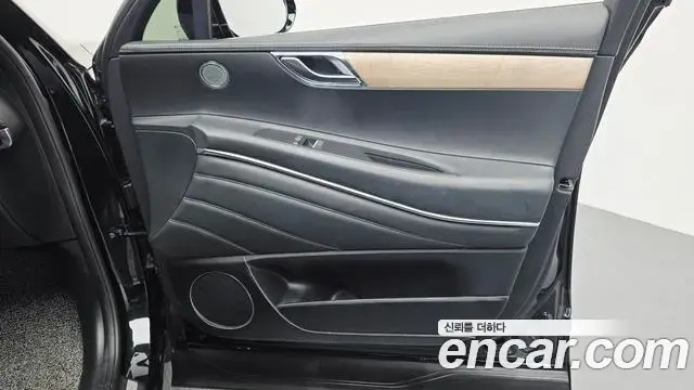 Genesis GV80 2020 — Şəkil 24/32