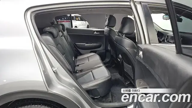 Kia Sportage The Bold 2020 — ფოტო 14/30