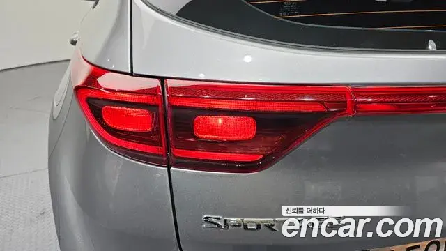 Kia Sportage The Bold 2020 — ფოტო 16/30