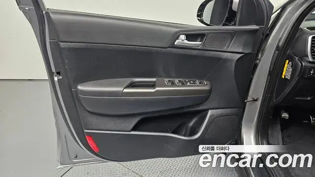 Kia Sportage The Bold 2020 — ფოტო 28/30