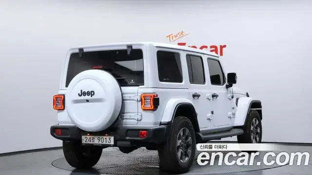 Jeep Wrangler 2019 — Şəkil 19/34