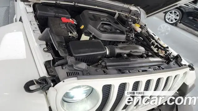 Jeep Wrangler 2019 — Şəkil 11/34