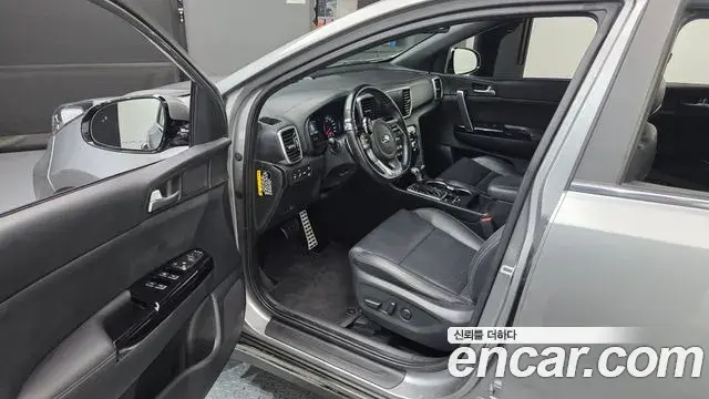 Kia Sportage The Bold 2018 — Photo 24/33