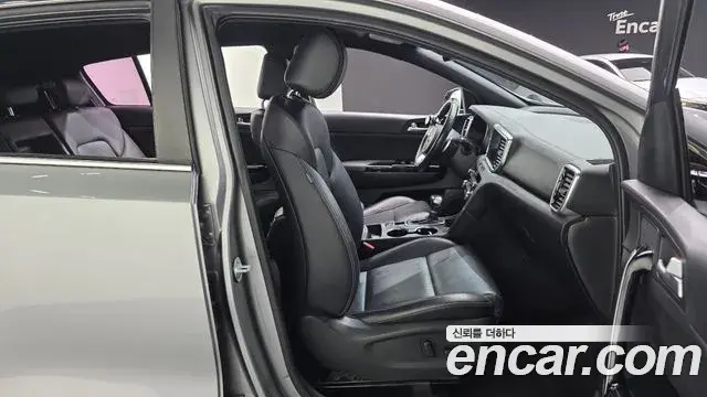 Kia Sportage The Bold 2018 — Photo 6/33
