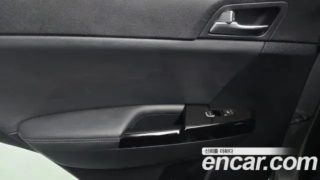Kia Sportage The Bold 2018 — Photo 31/33