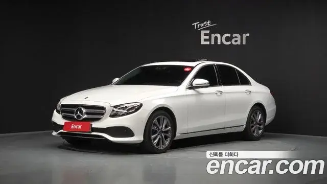 Mercedes-Benz E-Class 2019 — Фото 10/20