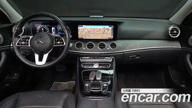 Mercedes-Benz E-Class 2019 — Фото 6/20