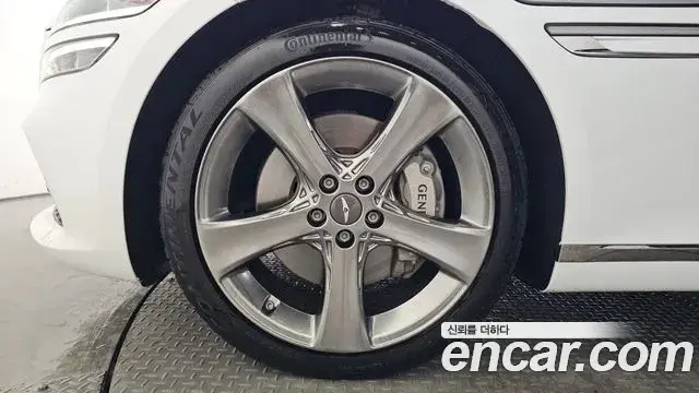 Genesis G80 2022 — ფოტო 30/33