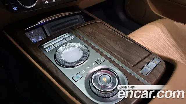 Genesis G80 2022 — ფოტო 25/33