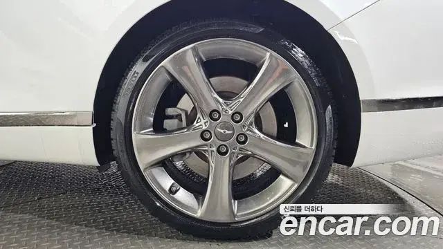 Genesis G80 2022 — ფოტო 24/33