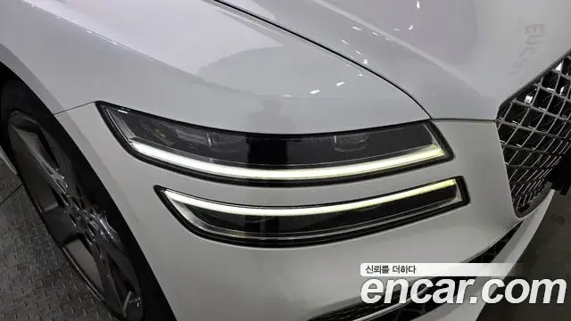 Genesis G80 2022 — ფოტო 10/33