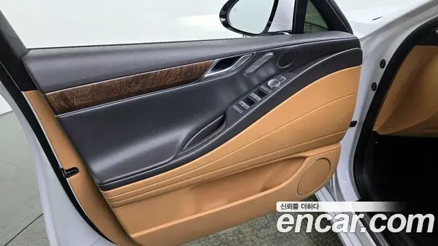Genesis G80 2022 — ფოტო 19/33