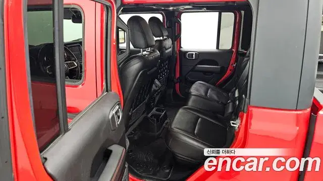 Jeep Gladiator 2021 — Фото 11/20