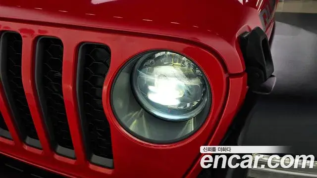 Jeep Gladiator 2021 — ფოტო 9/30