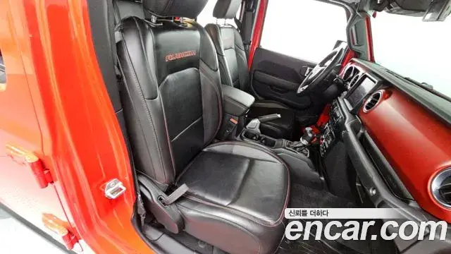 Jeep Gladiator 2021 — ფოტო 22/30
