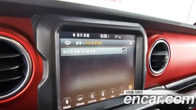 Jeep Gladiator 2021 — ფოტო 26/30
