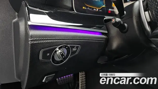 Mercedes-Benz AMG GT 2022 — ფოტო 1/35