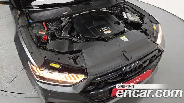 Audi A7 2022 — Şəkil 36/37