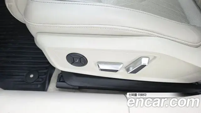 Audi A7 2022 — Şəkil 33/37