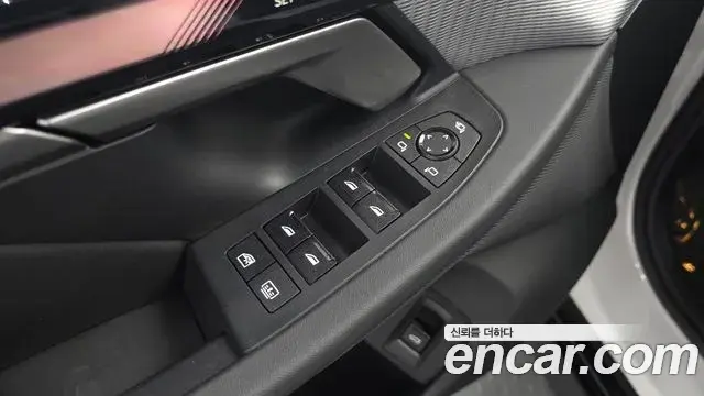 BMW 5 Series 2024 — ფოტო 15/33