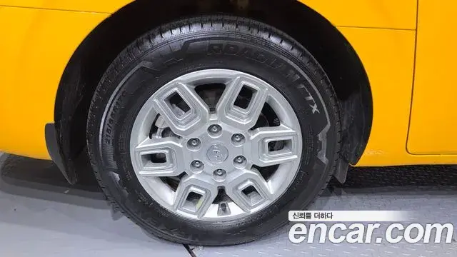 Hyundai Staria 2024 — Şəkil 16/32