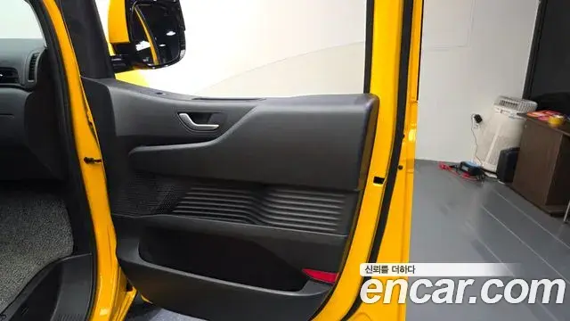 Hyundai Staria 2024 — Şəkil 8/32