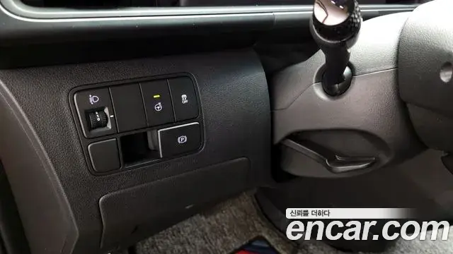 Hyundai Staria 2024 — Şəkil 29/32