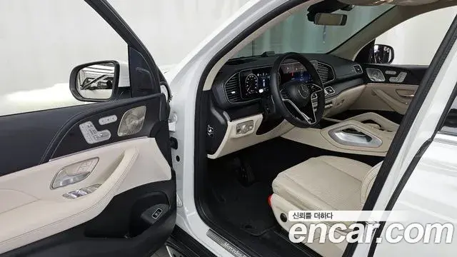 Mercedes-Benz GLE-Class 2025 — ფოტო 10/20