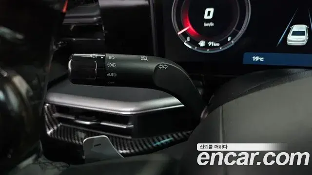 Hyundai Grandeur Hybrid 2023 — Şəkil 29/38