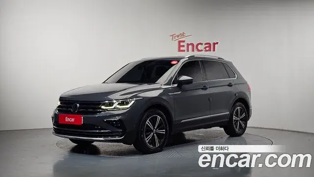 Volkswagen Tiguan 2021 — ფოტო 15/20
