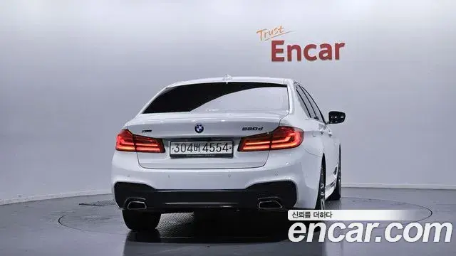 BMW 5 Series 2019 — Фото 4/20
