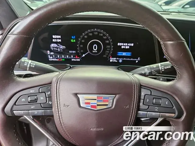 Cadillac Escalade 2021 — Photo 2/20