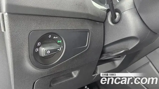 Volkswagen Tiguan 2020 — Şəkil 13/20