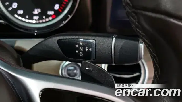 Mercedes-Benz E-Class 2019 — ფოტო 4/30