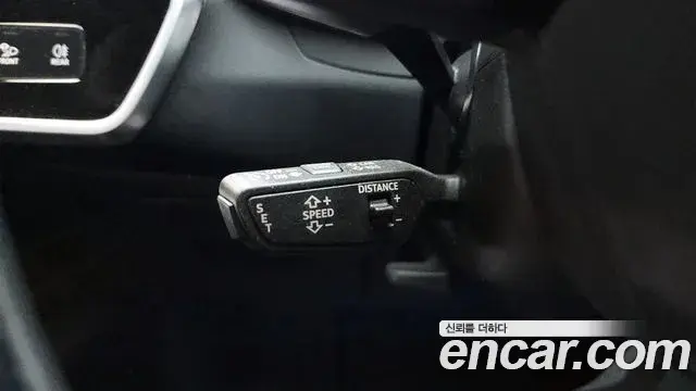Audi A6 2022 — Şəkil 17/35