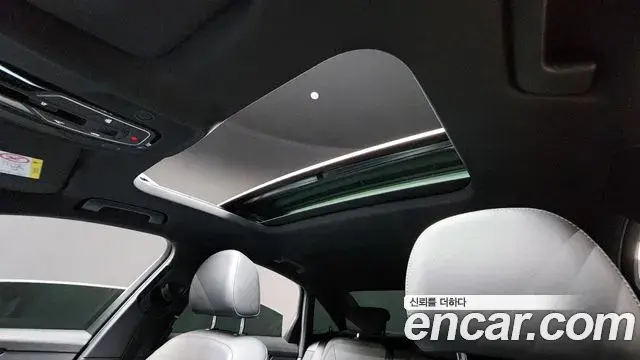 Audi A6 2022 — Şəkil 32/35