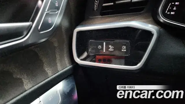Audi A6 2022 — Şəkil 35/35