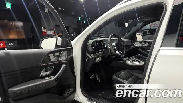 Mercedes-Benz GLE-Class 2021 — Фото 10/20