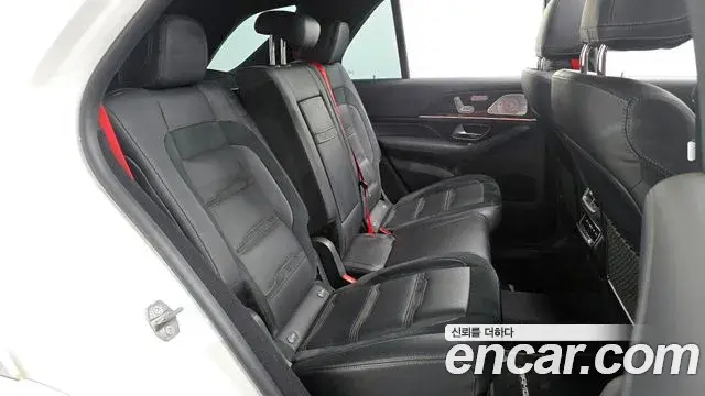 Mercedes-Benz GLE-Class 2021 — Фото 11/20