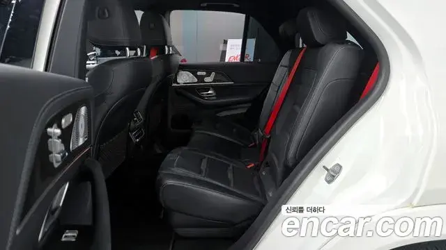 Mercedes-Benz GLE-Class 2021 — Фото 12/20