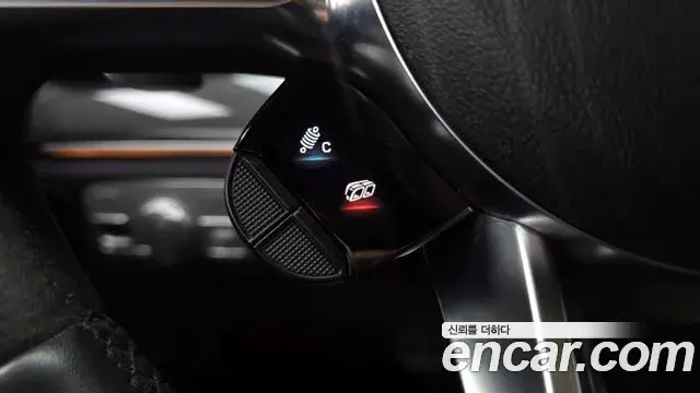 Mercedes-Benz GLE-Class 2021 — ფოტო 11/36
