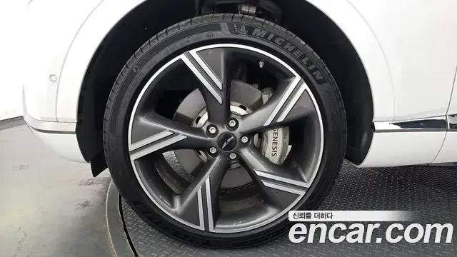 Genesis GV80 2025 — ფოტო 8/37