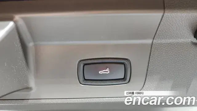 Porsche Panamera 2018 — Фото 18/20