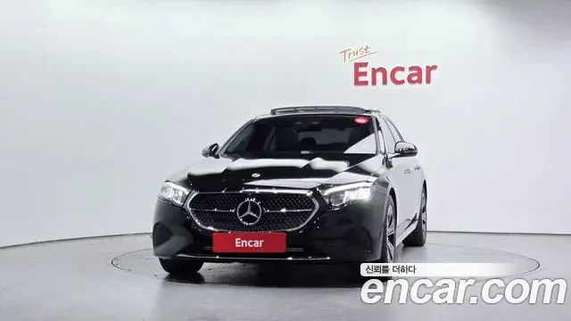 Mercedes-Benz E-Class 2025 — Фото 3/20