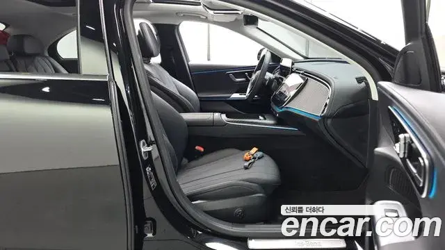 Mercedes-Benz E-Class 2025 — Şəkil 15/31